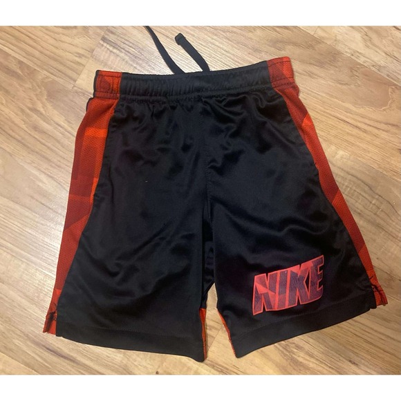 Nike Dri-FIT Shorts Kids Black & Orange Basketball Athletic Activewear Size 6 - Picture 1 of 3